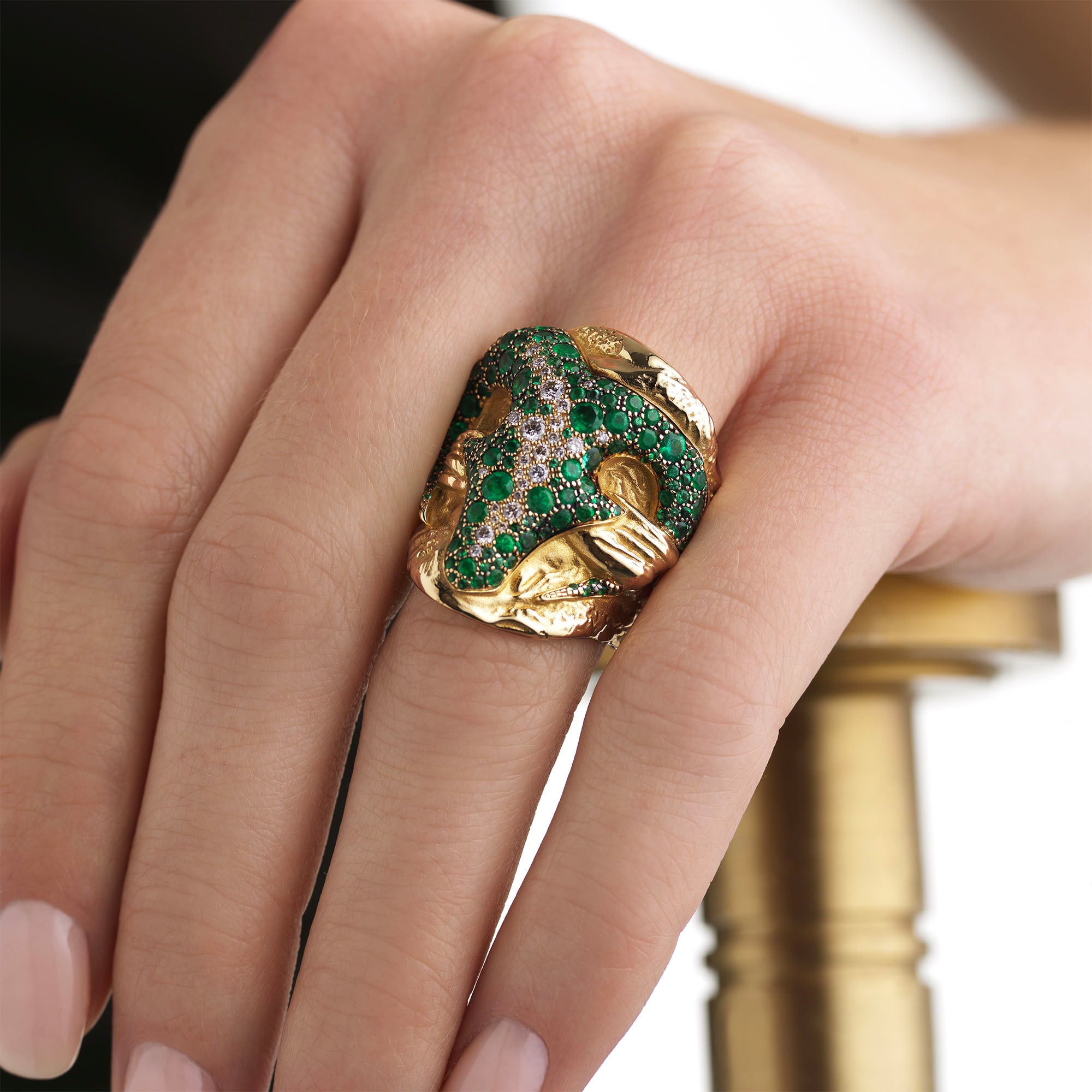 Tha Maul Ring with emeralds Worn by a model