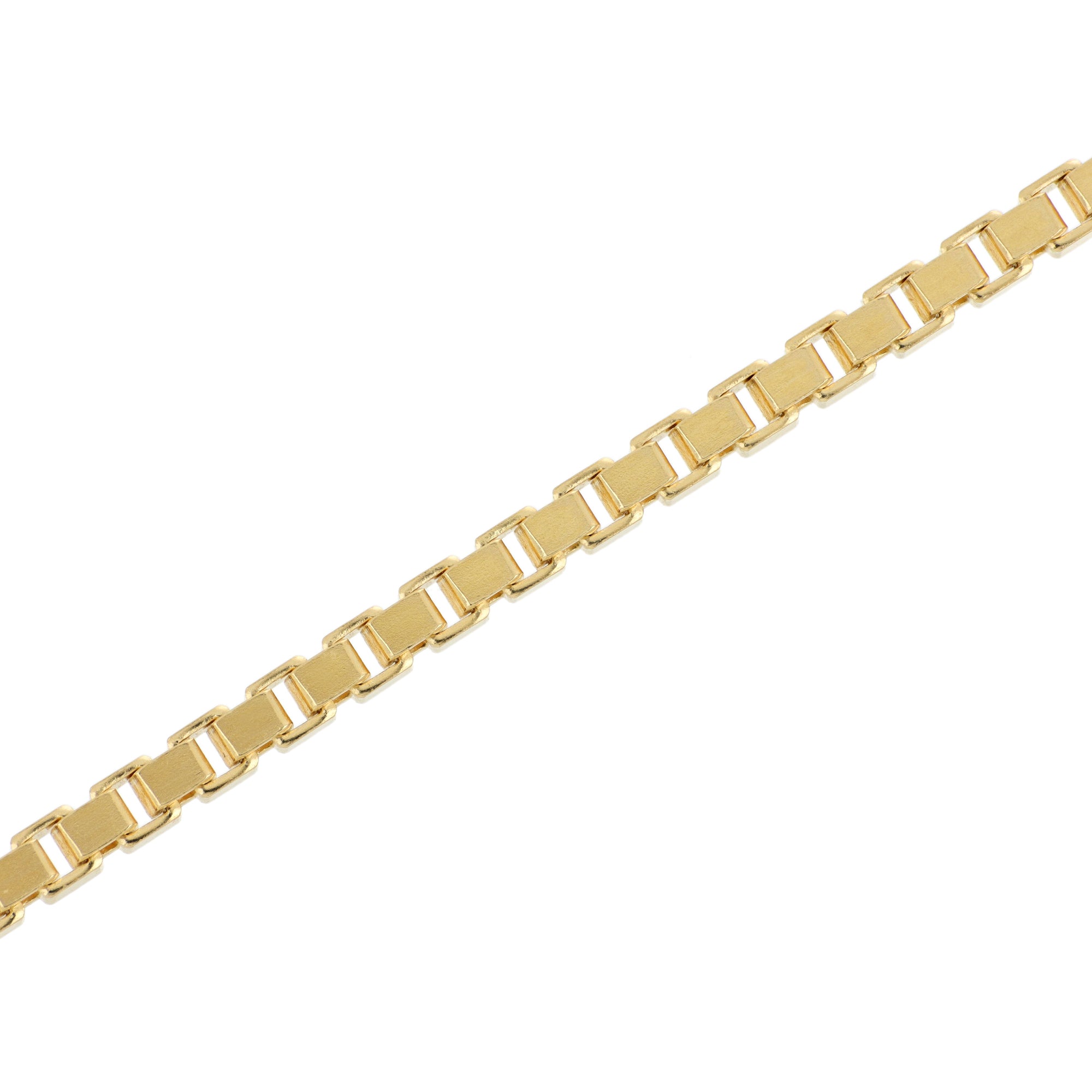 Detail Yellow Gold Round Box Link Necklace